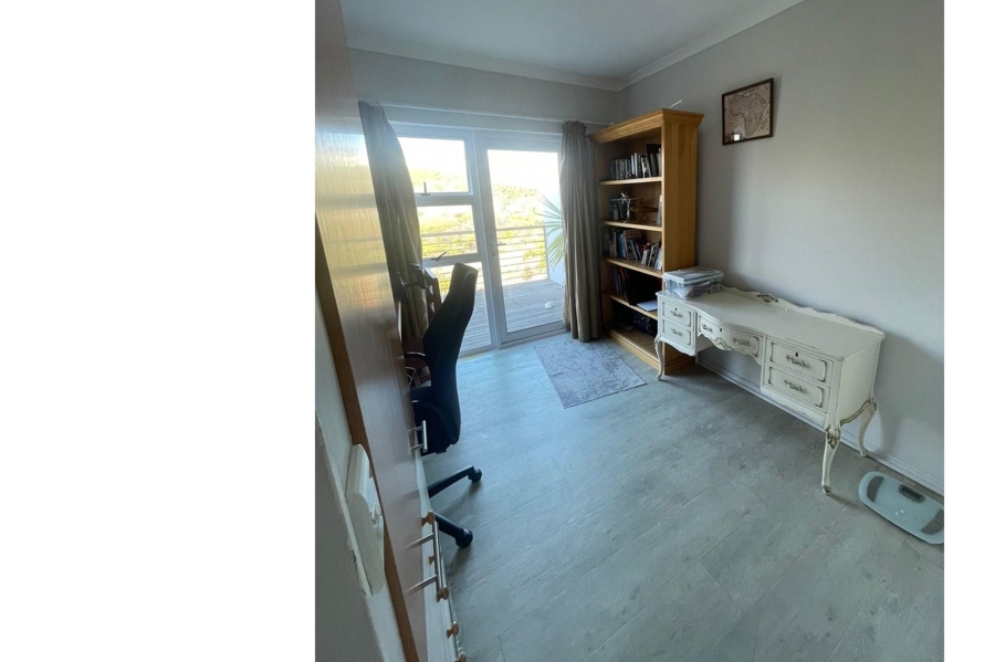 To Let 3 Bedroom Property for Rent in Big Bay Western Cape